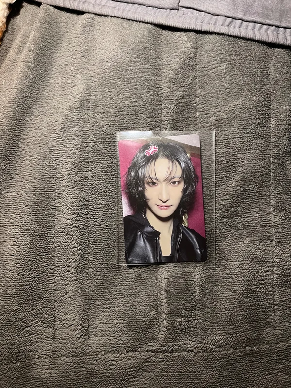 GOLDEN HOUR : Part.3 THIRST Ver. Target Exclusive