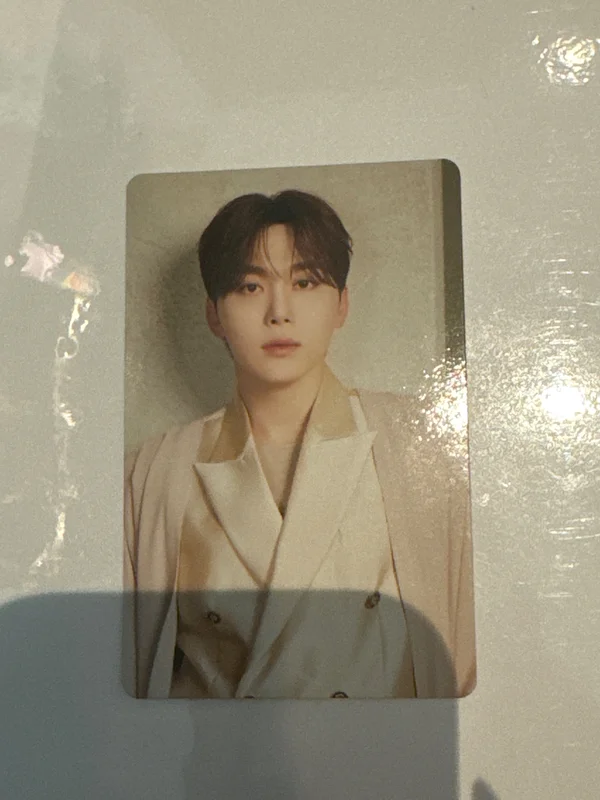 SEVENTEEN RIGHT HERE WORLD TOUR Trading Card Set
