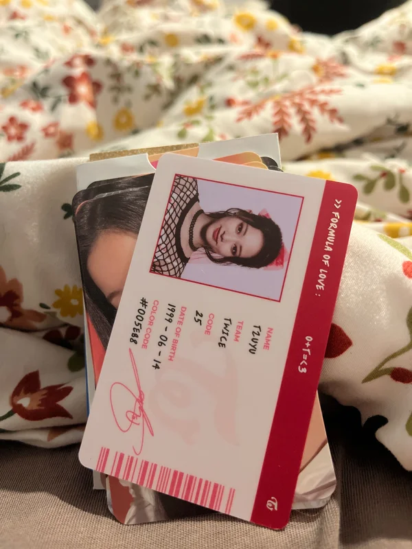 Formula of Love: O T= 3 SCIENTIST ID CARD