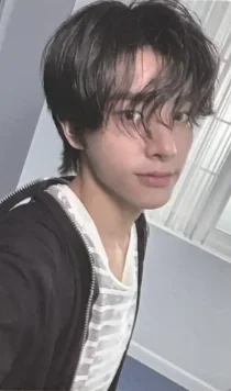 (DO NOT BUY) ROMANCE : UNTOLD -daydream- BLUE NOON Ver.