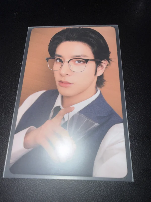 DARK MOON SPECIAL ALBUM 'MEMORABILIA' WEVERSE JAPAN LUCKY DRAW