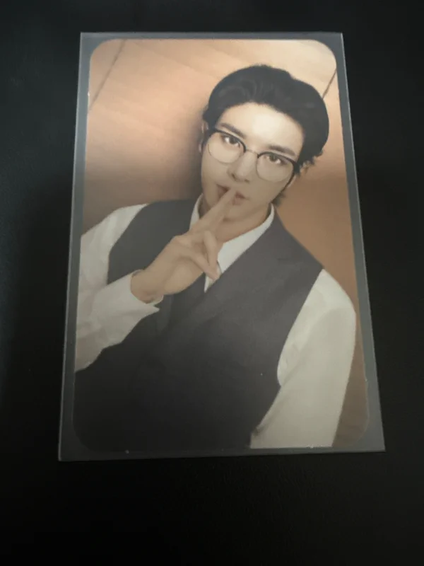 DARK MOON SPECIAL ALBUM 'MEMORABILIA' Moon ver.