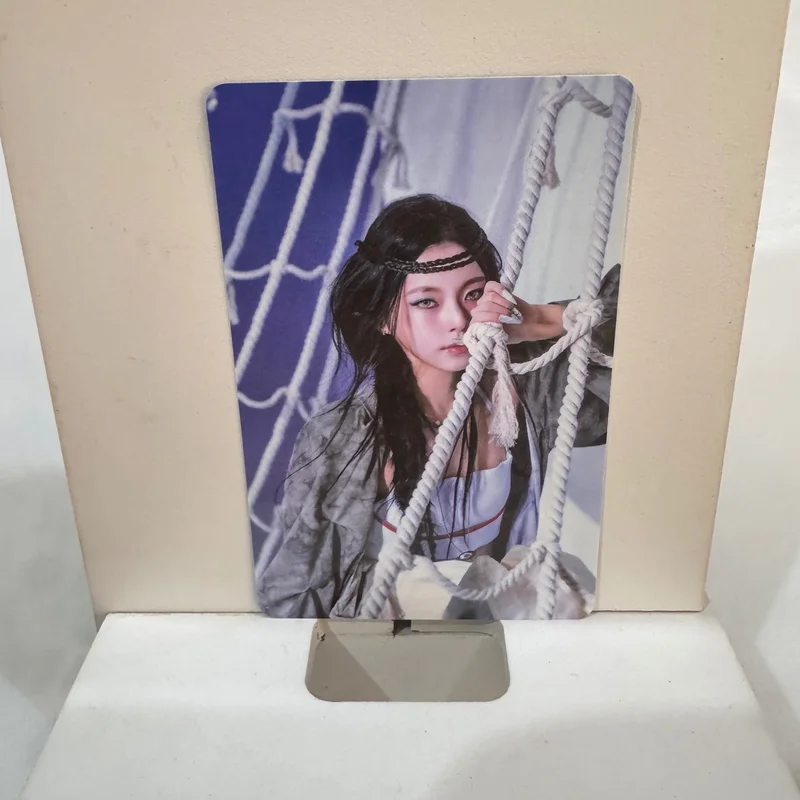 Fe3O4: FORWARD Platform Album POCAALBUM Ver. Go Ver.