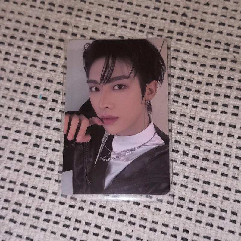 NEVER SAY NEVER RANDOM TRADING PHOTO CARD