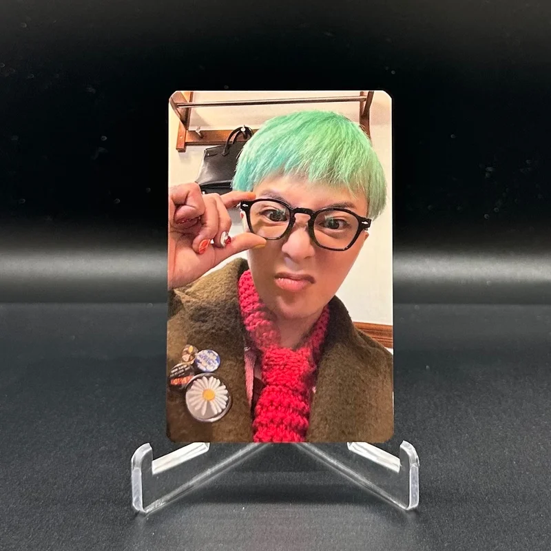 G-DRAGON 2025 WORLD TOUR [ubermensch] PHOTOCARD PACK