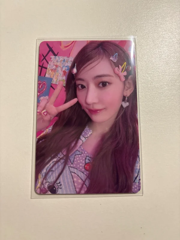 FEARLESS (Japanese ver.) PHOTO CARD