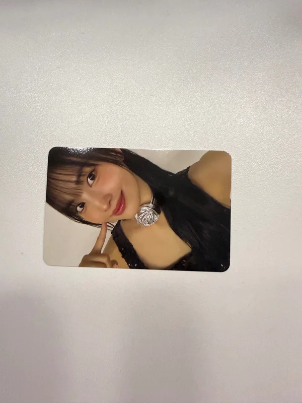 Momo Strategy Album Card