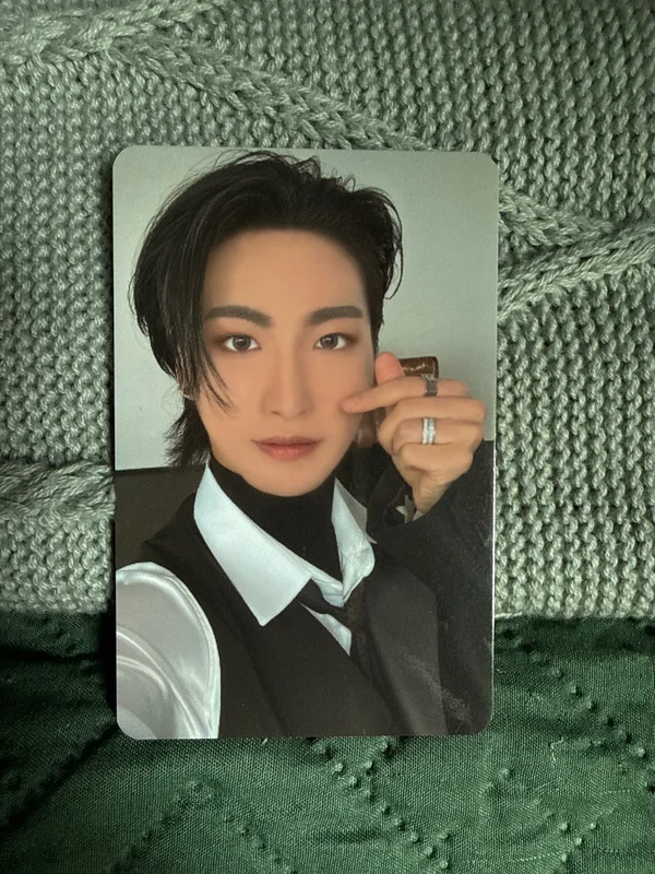 GOLDEN HOUR : Part.1 POP-UP EXHIBITION & STORE PHOTO & SCRATCH CARD A SET