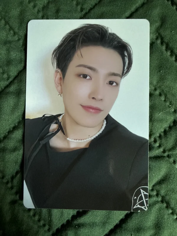 GOLDEN HOUR : Part.2 US Exclusive