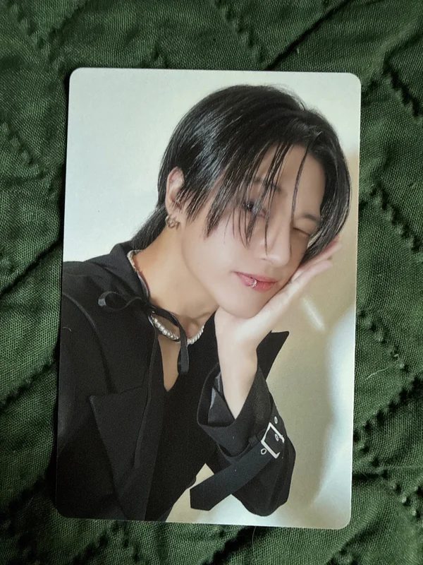 GOLDEN HOUR : Part.2 US Exclusive