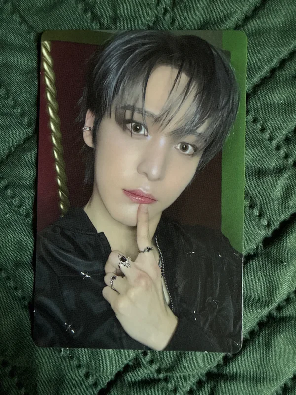 GOLDEN HOUR : Part.3 US Exclusive