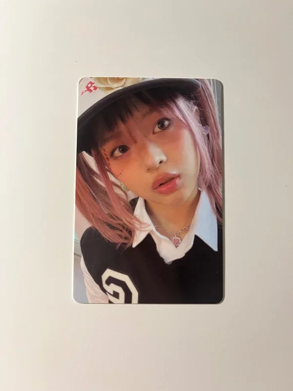 OMG - message card ver. (New Jeans ver.)