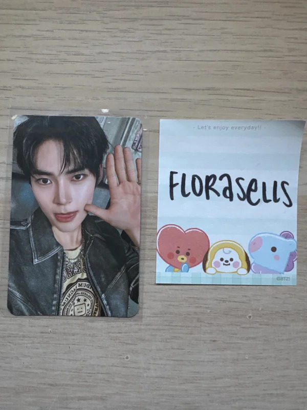 ZEROBASEONE POP-UP in GANGNAM PHOTO CARD HOLDER KEYRING