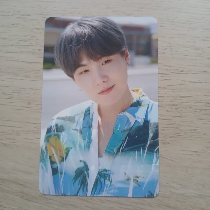 DICON PHOTOCARD 101 : CUSTOM BOOK / BEHIND BTS since 2018 (2018-2021 in USA)