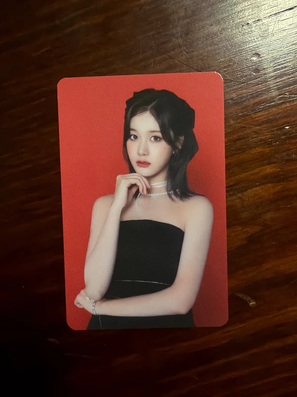 2025 STAYC TOUR STAY TUNED RANDOM TRADING PHOTOCARD