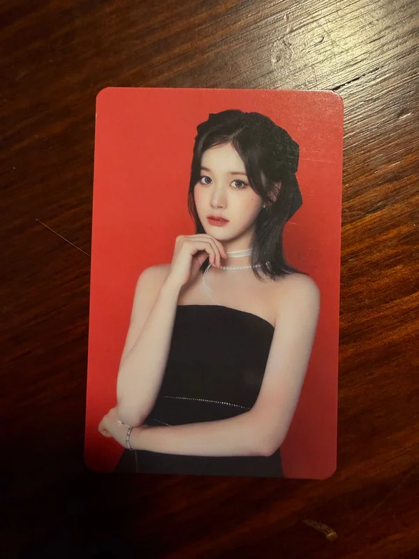 2025 STAYC TOUR STAY TUNED RANDOM TRADING PHOTOCARD