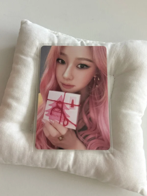 2024 PINK CHRISTMAS PHOTO CARD RANDOM PACK