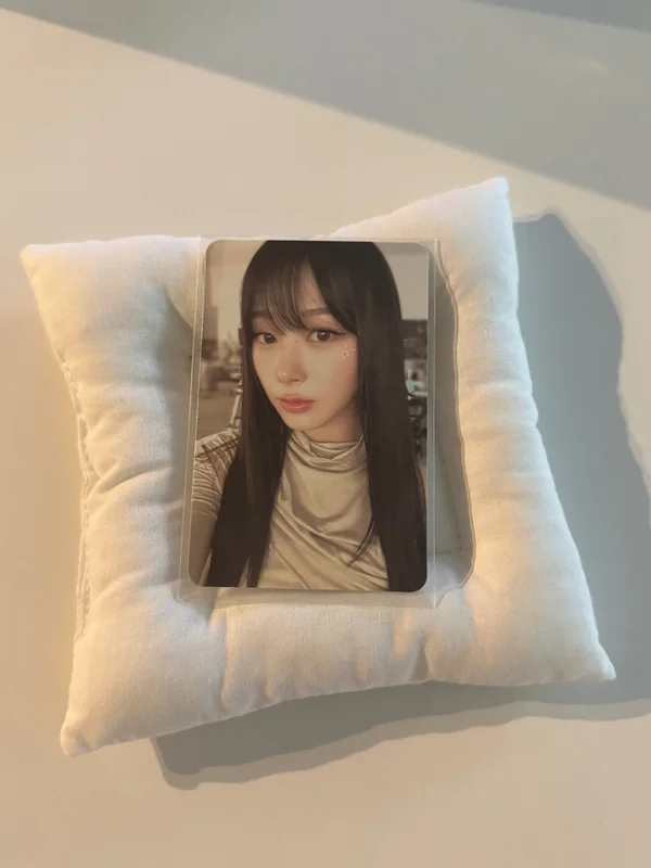 2024 SEASON'S GREETINGS RANDOM TRADING CARD