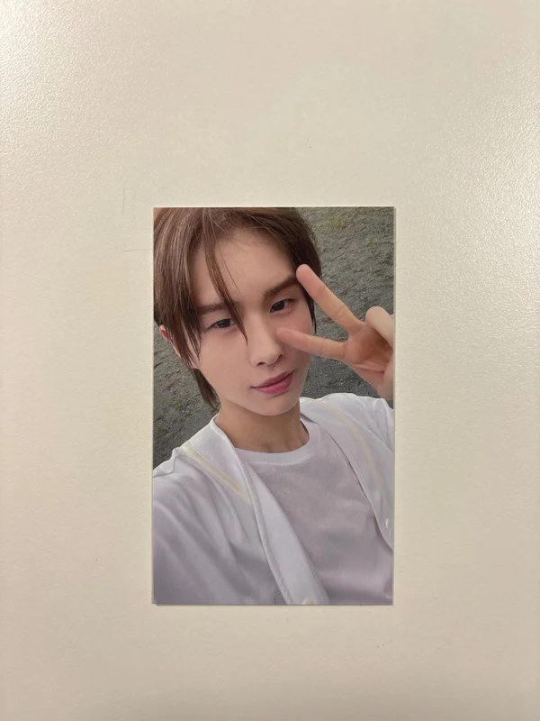 TWS Kyungmin Sparkling Blue UNIVERSAL LUCKY DRAW 1 in 200