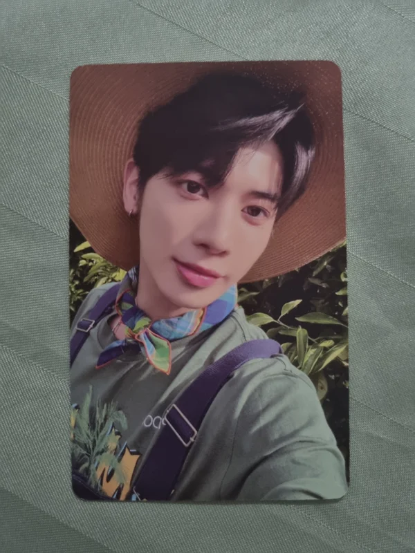 Season of TXT: Midsummer Random Photocard Set Tangerine Farm ver.