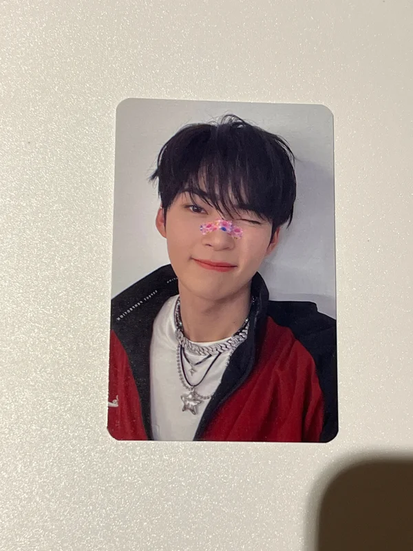 MELTING POINT PHOTOBOOK ver. JUMP UP LUCKY DRAW
