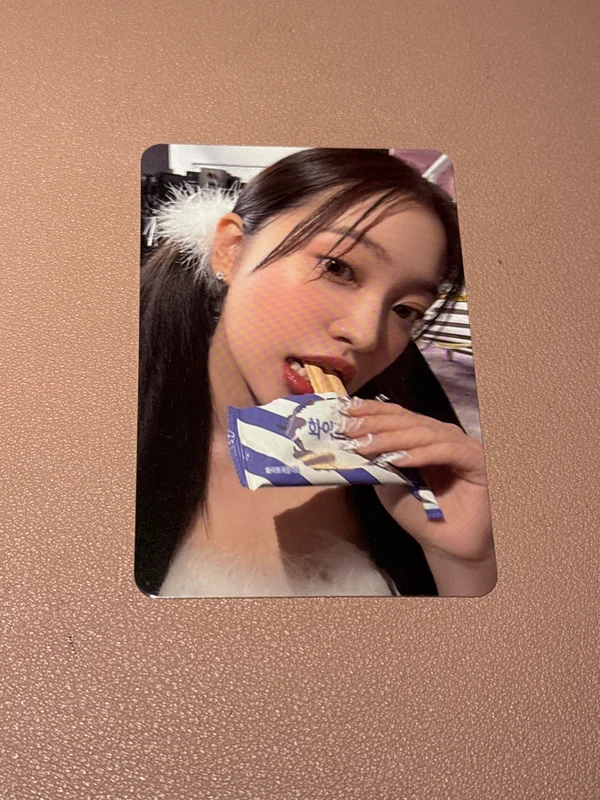 2022 PINK CHRISTMAS PHOTO CARD RANDOM PACK