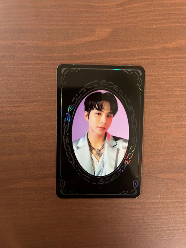RESONANCE Pt.1 YEARBOOK CARD