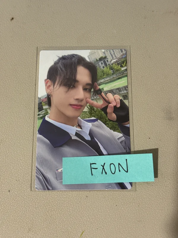 ZERO : FEVER Part.1 NAME TAG & PHOTOCARD SET