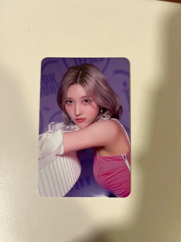 IVE THE FIRST FAN CONCERT The Prom Queens RANDOM PHOTOCARD PACK