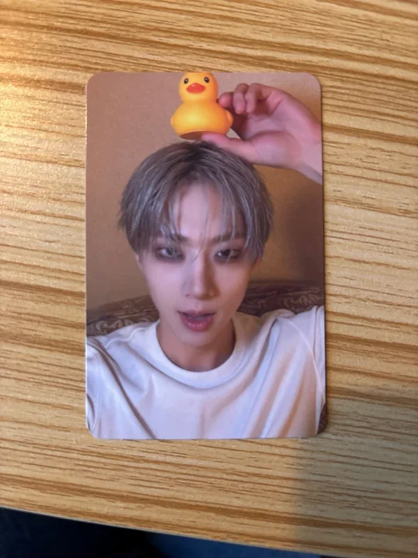 UNIQUE Photobook Ver. hello82 Exclusive