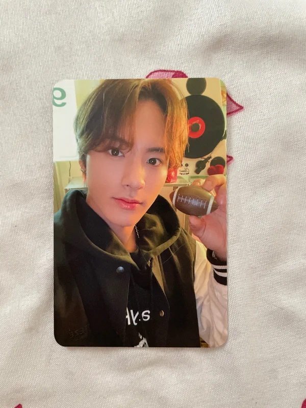 THE BOYZ POP-UP STORE THE AZIT TRADING CARD