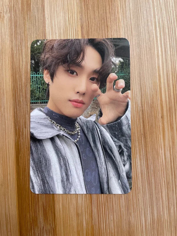 BE AWAKE Jewel Case Ver.