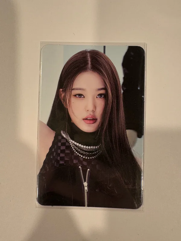 Wonyoung -Ive Eleven Starship Square