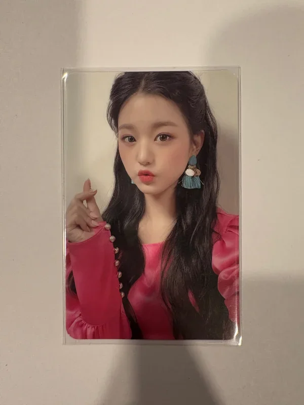 Wonyoung -BLOOM*IZ I*AM ver.