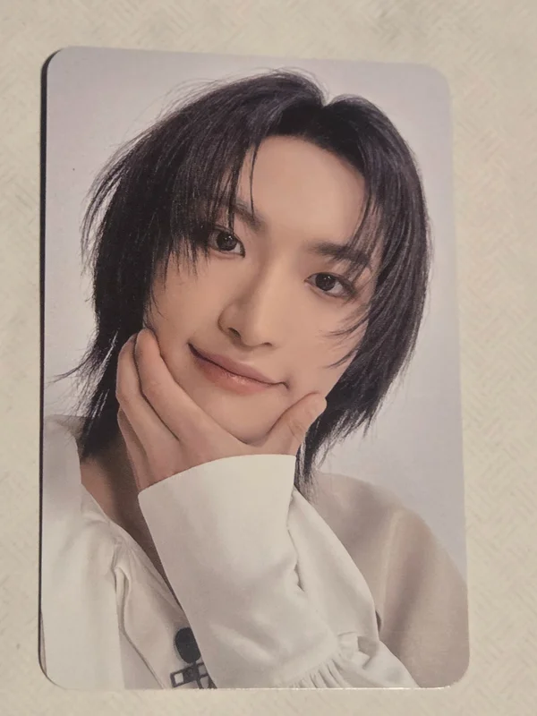 ATEEZ VR CONCERT : LIGHT THE WAY