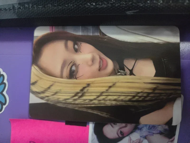 Girls Digipack Ver.