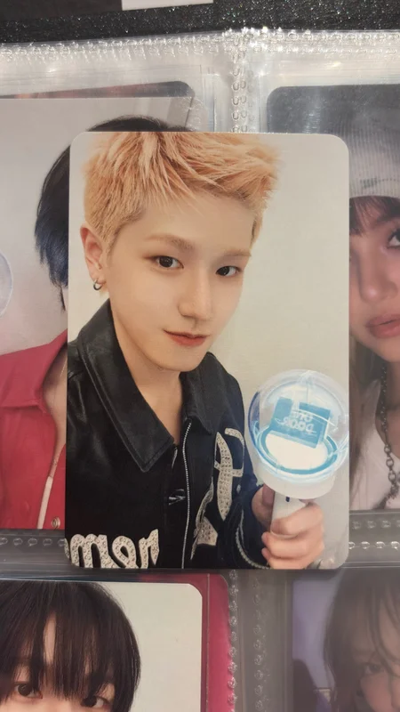 OFFICIAL LIGHT STICK