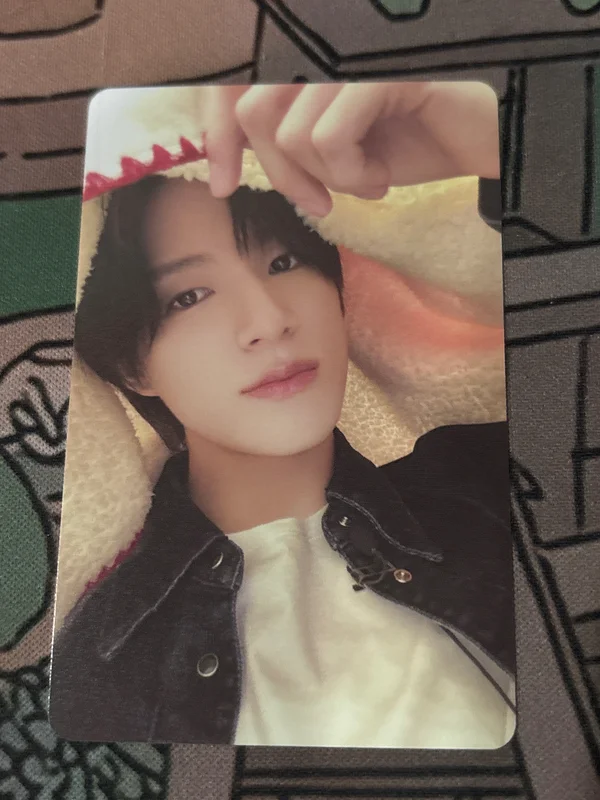 2024 PINK CHRISTMAS PHOTO CARD RANDOM PACK