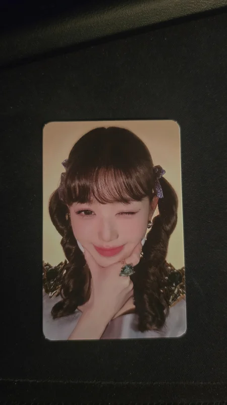 IVE SWITCH POP-UP IVE RANDOM PHOTOCARD PACK