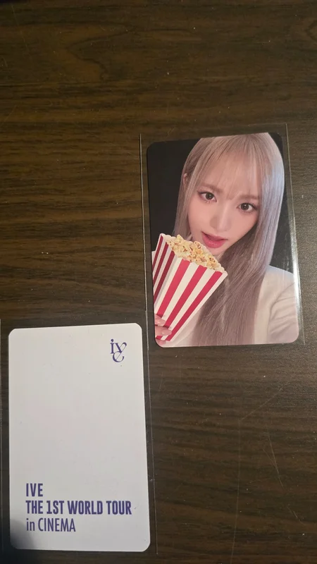 IVE THE 1ST WORLD TOUR in CINEMA : SHOW WHAT I HAVE POP-UP STORE PHOTOCARD POUCH