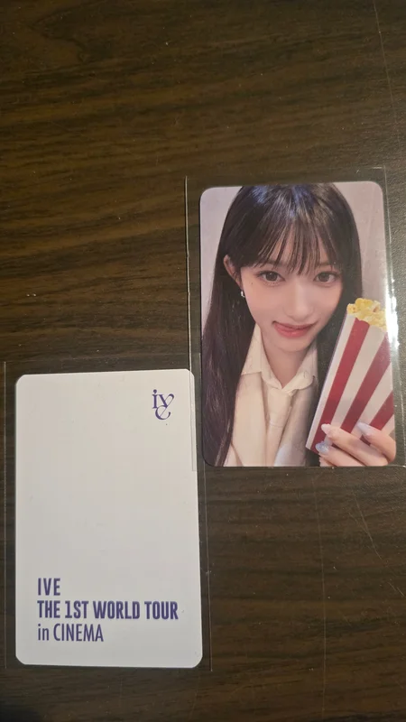 IVE THE 1ST WORLD TOUR in CINEMA : SHOW WHAT I HAVE POP-UP STORE PHOTOCARD POUCH