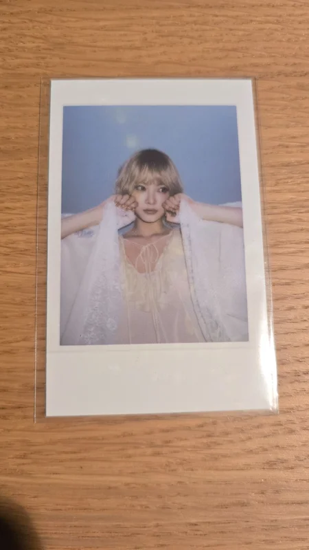 LE SSERAFIM 2025 S/S POP UP - THE HOT HOUSE Photo Card