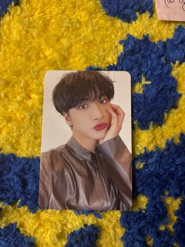 THE WORLD EP.1 : MOVEMENT MAKESTAR TRAVEL PACKAGE 01