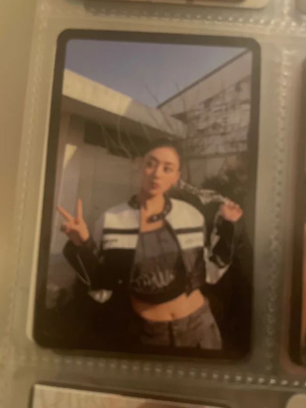 READY TO BE PHOTOCARD SET BE VER. JIHYO