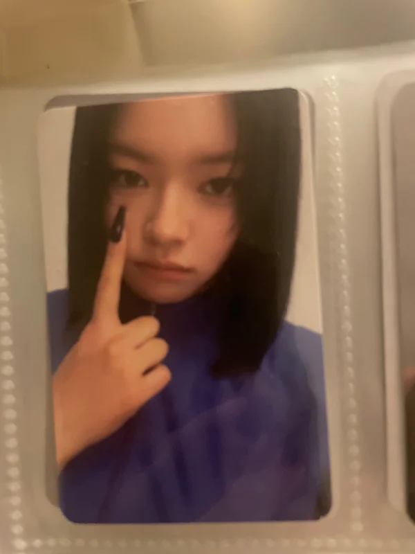 THIS IS FOR JEONGYEON