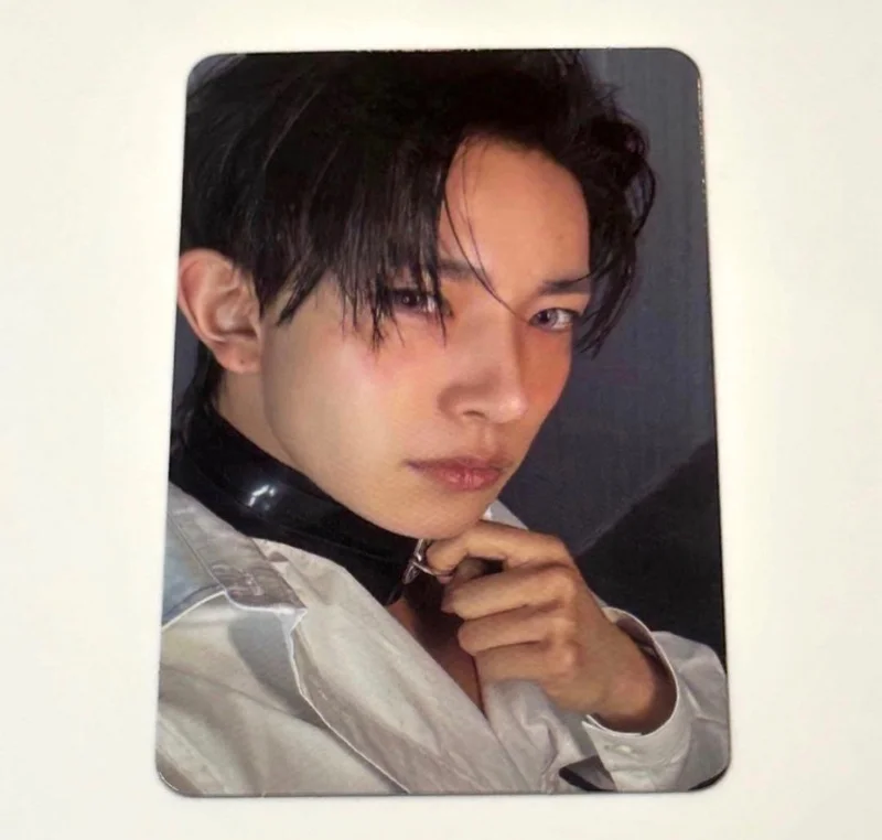 DESIRE : UNLEASH KPOP MERCH