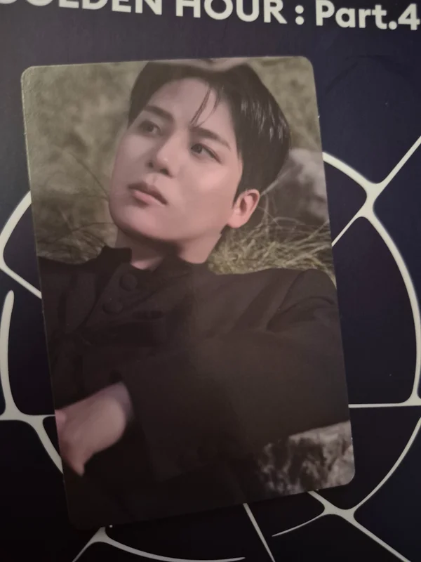 GOLDEN HOUR : Part.4 POCAALBUM VER. A VER.