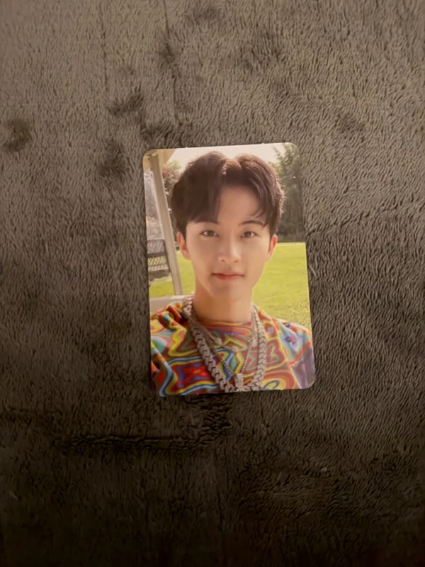 Hello Future HOLOGRAM EPOXY STICKER + PHOTO CARD SET