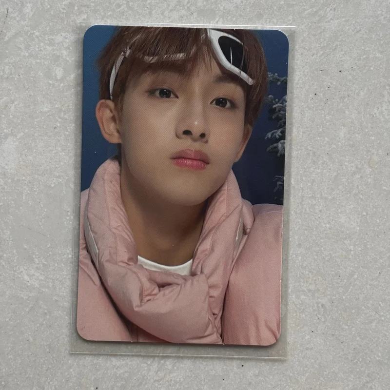 2022 Winter SMTOWN : SMCU PALACE (Membership Card Ver.) WINWIN