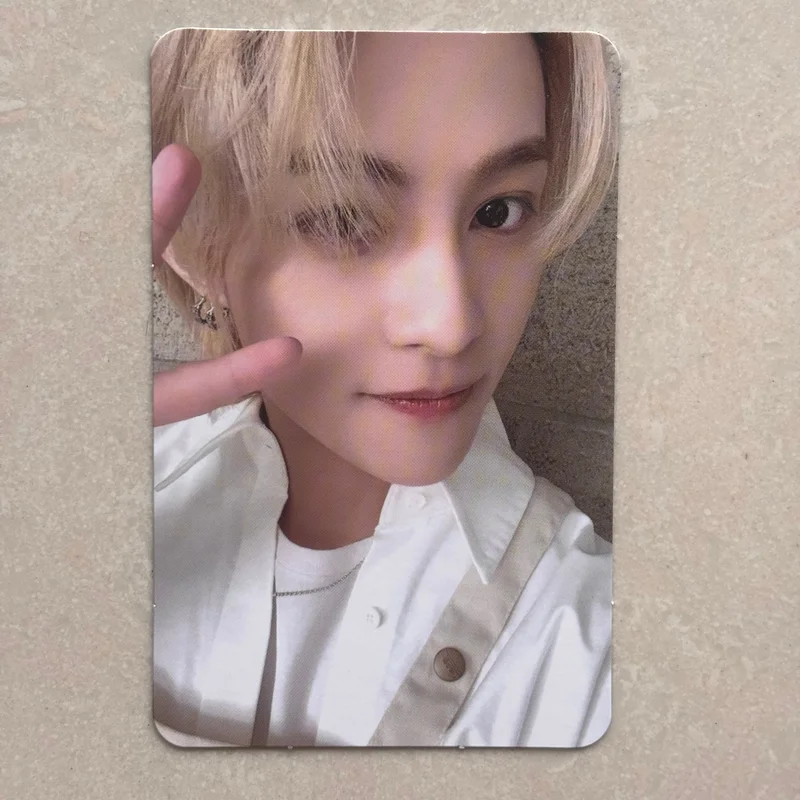 2024 SEASON'S GREETINGS RANDOM TRADING CARD YANGYANG